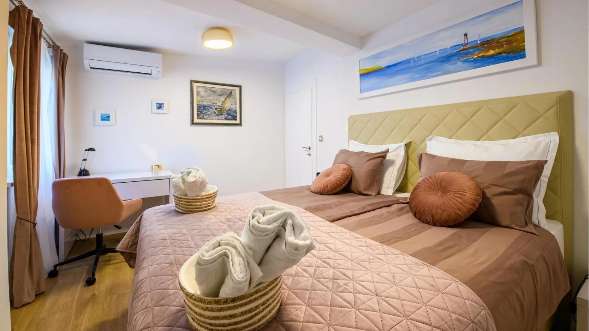 Lovely Apartment In Split With Wifi